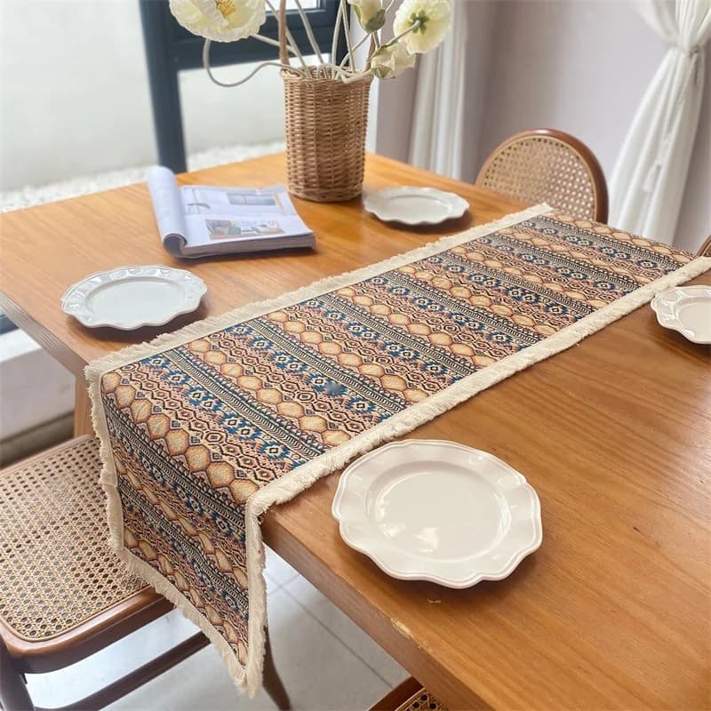 Boho stolnjak s geometrijskim apstraktnim uzorkom